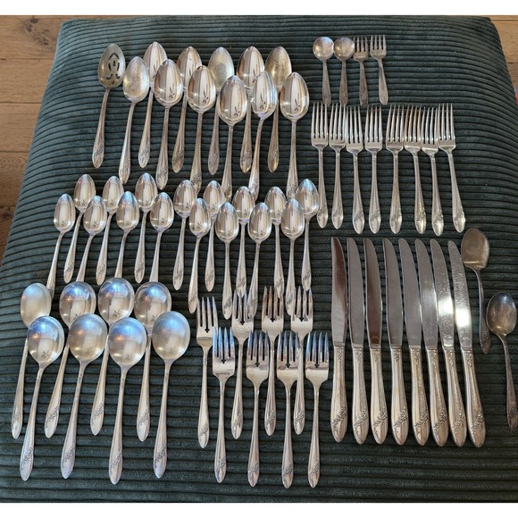 Oneida Other - Vintage Oneida Queen Bess Pattern Silverplate Large Flatware Set of 66‎ Pieces